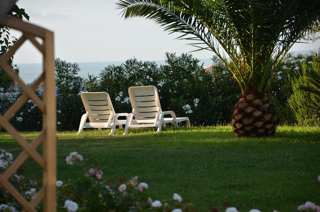 Borgo Rosso Country House B&B Sirolo Exterior foto